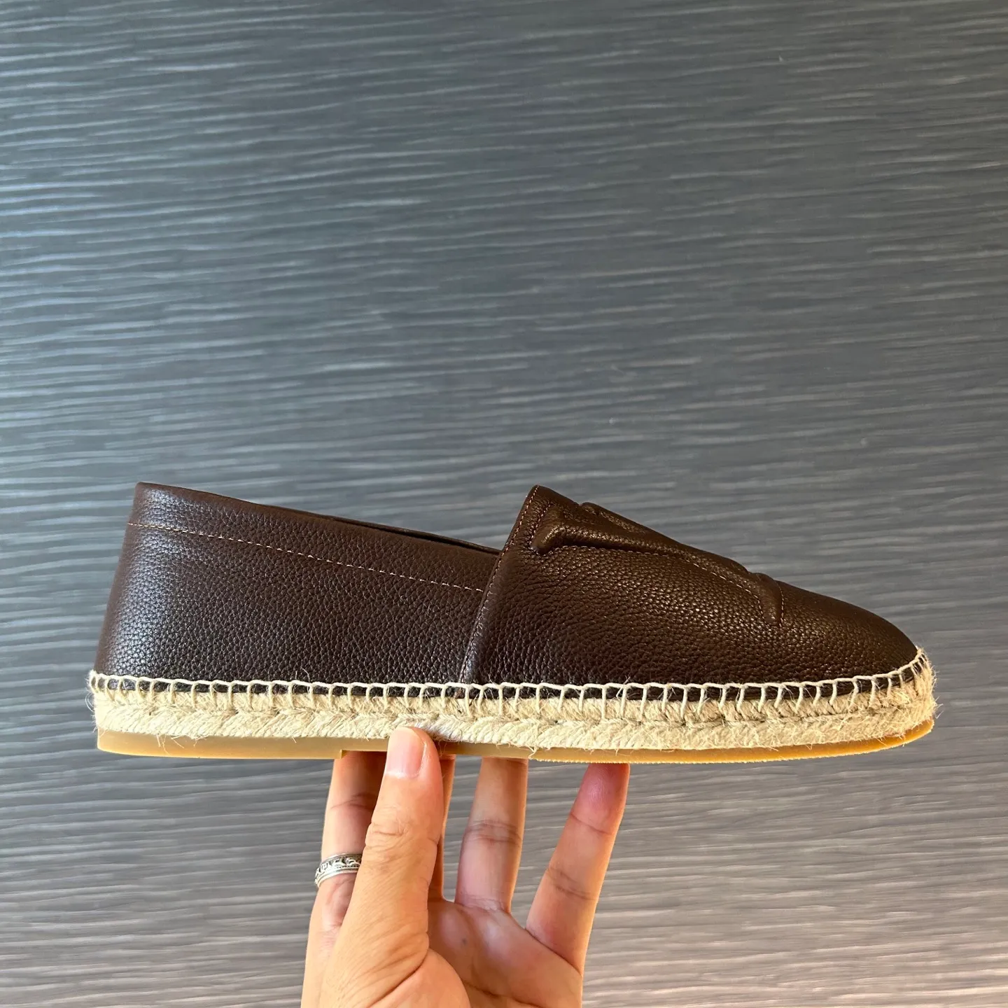 [L Family] Top P: 720💰-Size: 39-44 (customized at 38.45.46) L Family Freesstyle Men's Fisherman Shoes. 2026 Overseas🎆🎆[Spring and Summer New Style: Lv Fisherman Shoes] Material: calf suede, cowhide𥚃, rubber injection process, hemp rope with rubber outsole.